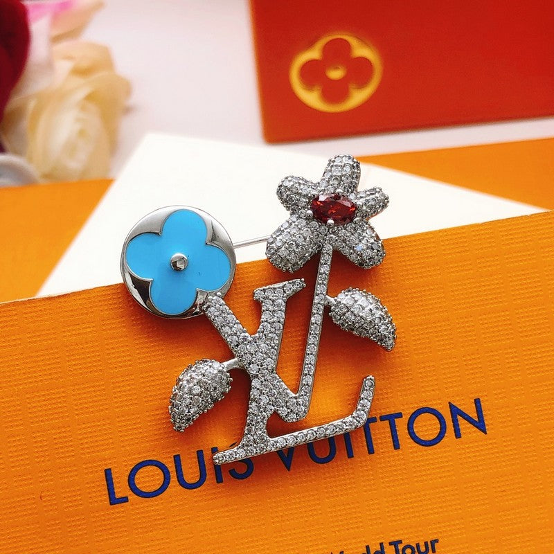 Louis Vuitton Blooming 18K Gold Brooch
