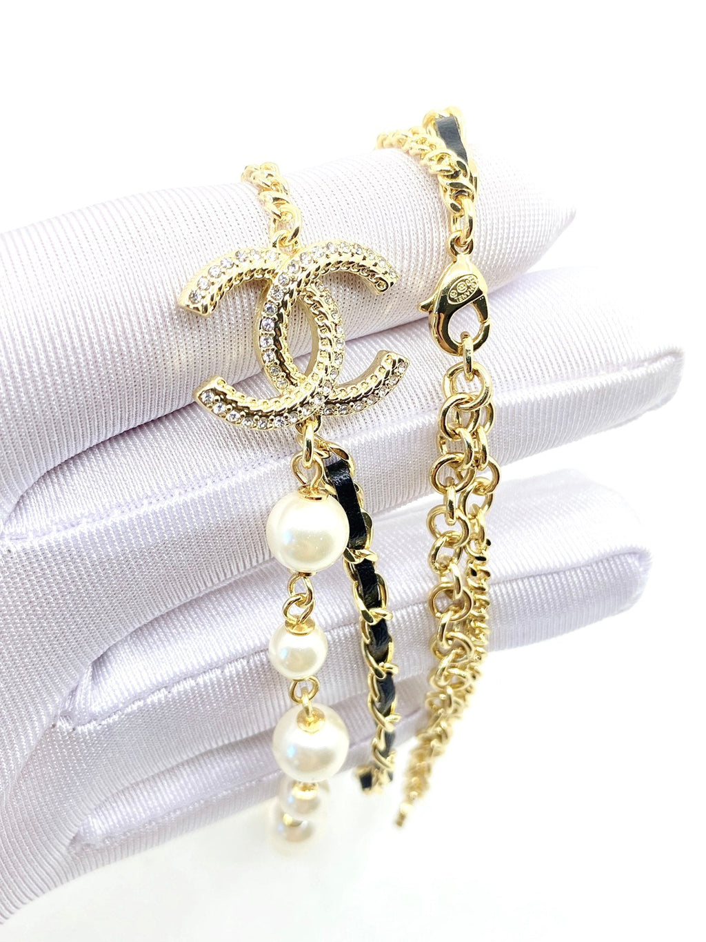 Chanel Pearls Strass Choker 18K Gold Necklace