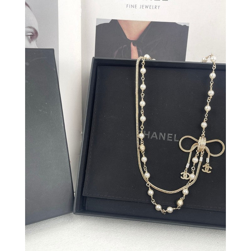 Chanel Bow Tie Pearl 18K Gold Necklace