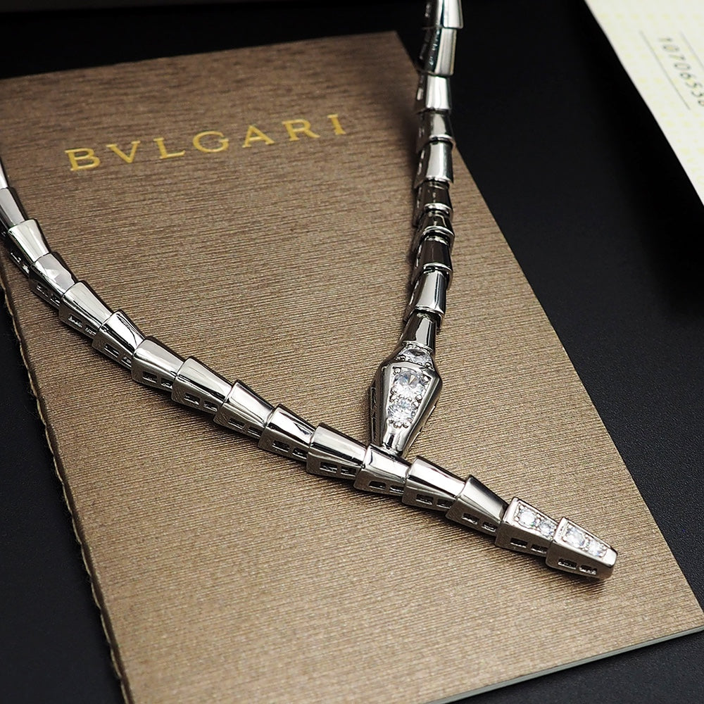 Bvlgari Serpenti Viper Demi-Pave Diamonds 18K Gold Necklace