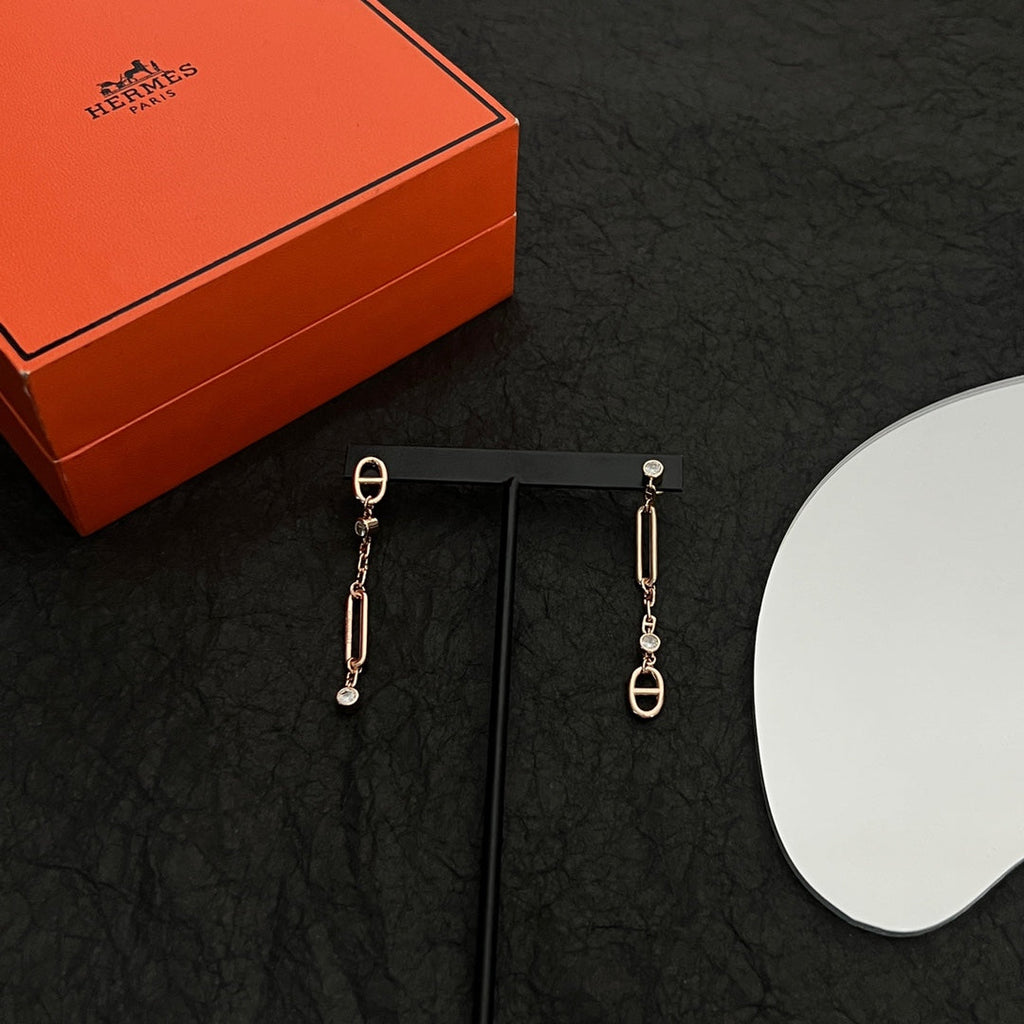 Hermes Chaine D'ancre Chaos 18K Gold Earrings