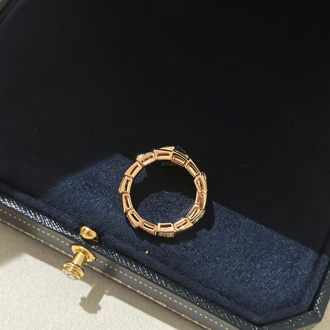 Bvlgari Serpenti Viper Black 18K Gold Ring