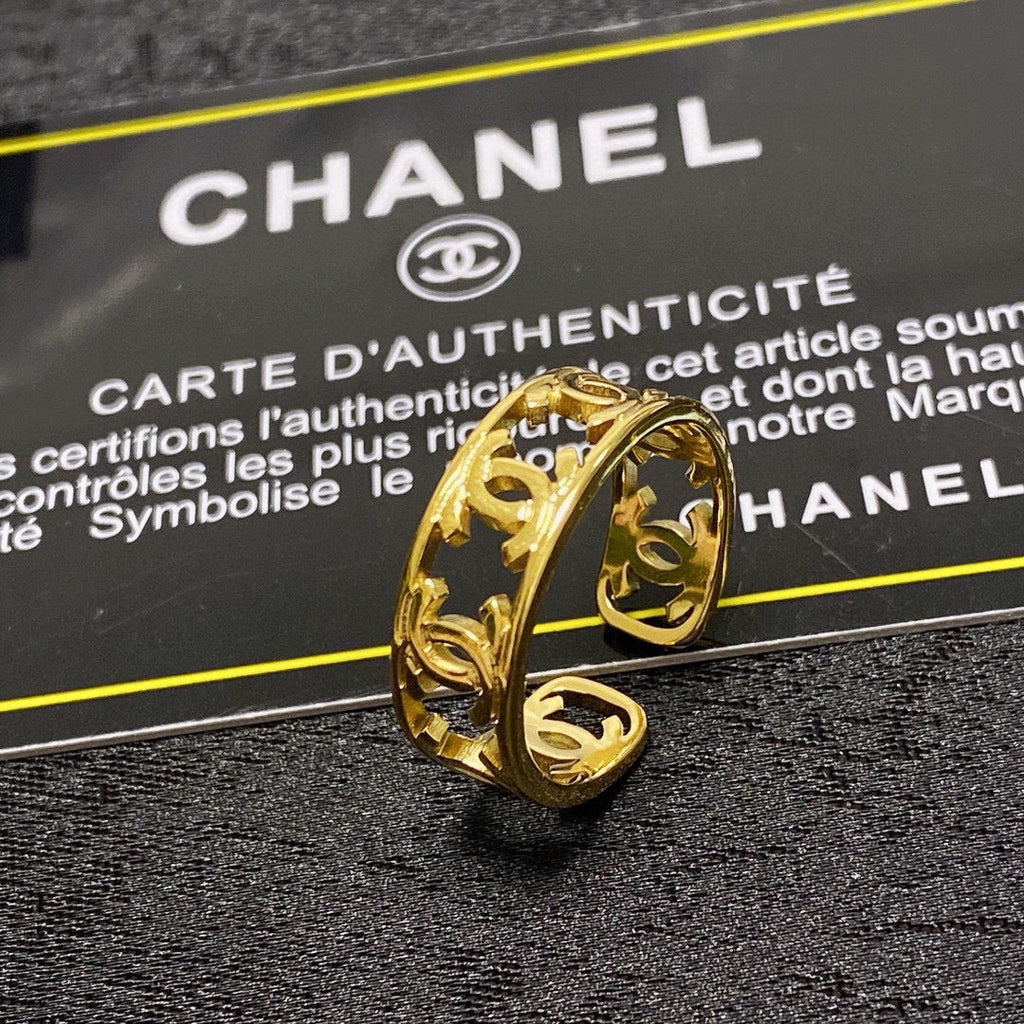 Chanel Vintage Openwork 18K Gold Ring