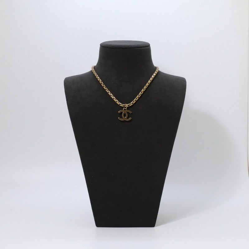 Chanel Vintage Gold Choker 18K Gold Necklace