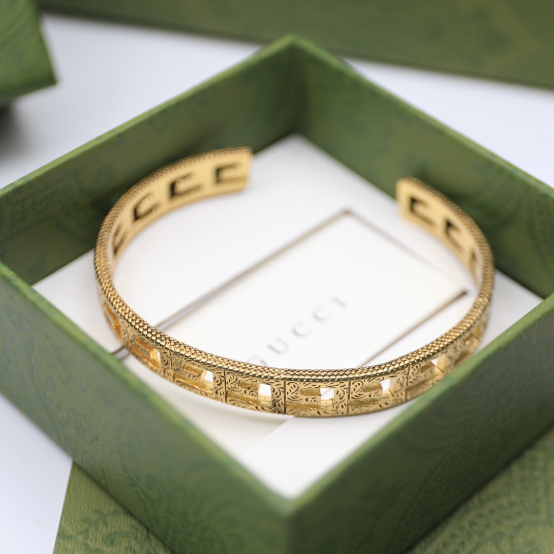Gucci Double Cube 18K Gold Bracelet