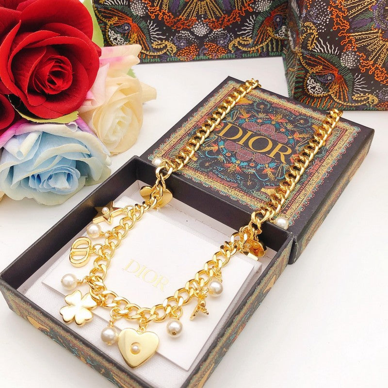 Dior Star Pearl Gold 18K Gold Necklace