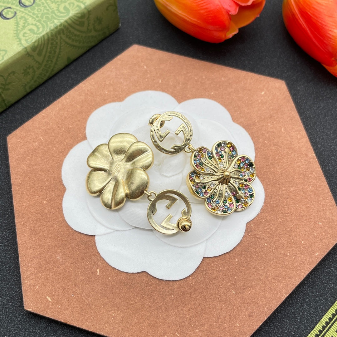 Gucci Double Color Crystals Flower 18K Gold Earrings