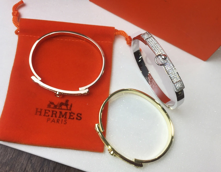 Hermes Collier De Chien Diamond 18K Gold Bracelet