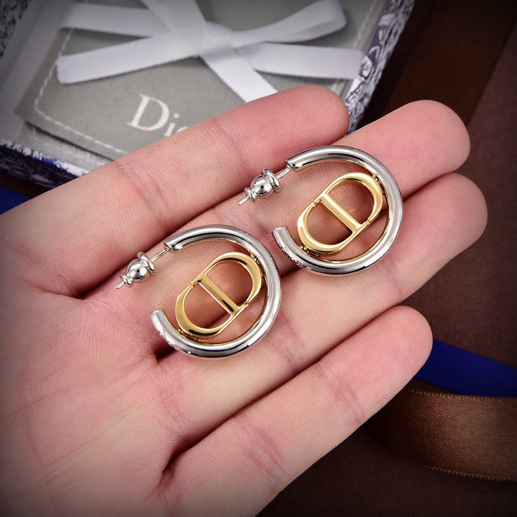 Dior 30 Montaigne 18K Gold Earrings