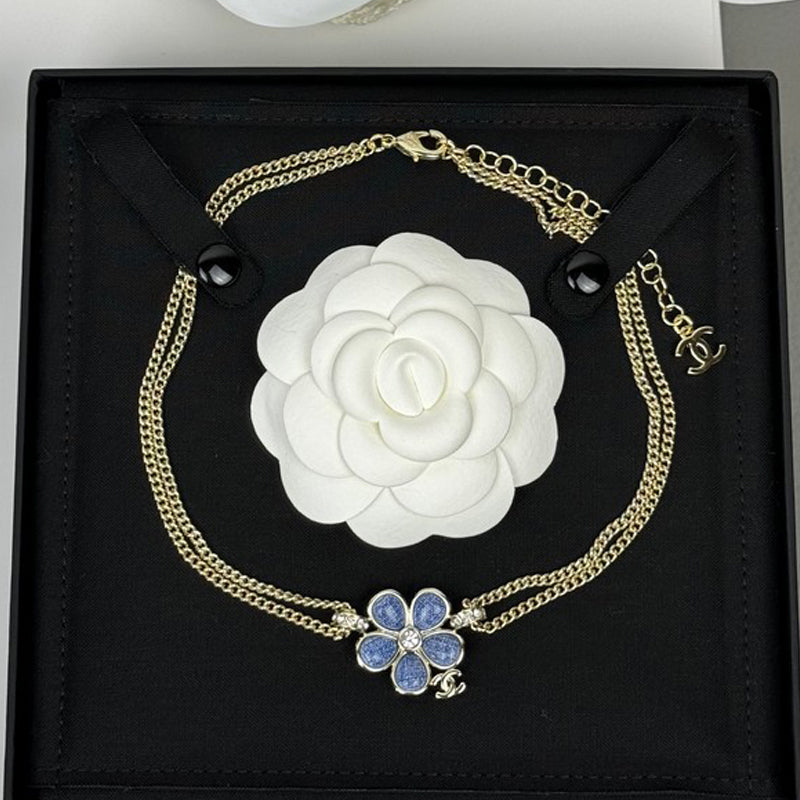 Chanel 26C Blue Flower Choker 18K Gold Necklace