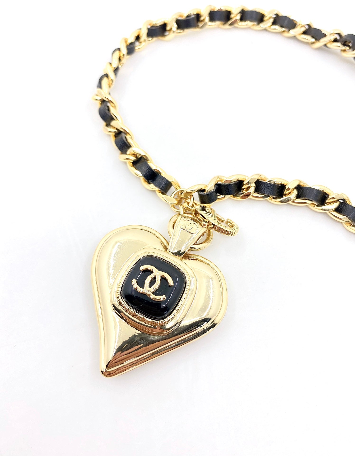 Chanel Heart Pendant 18K Gold Necklace