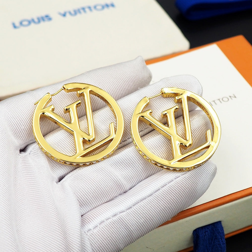 Louis Vuitton Louise Pearls 18K Gold Earrings