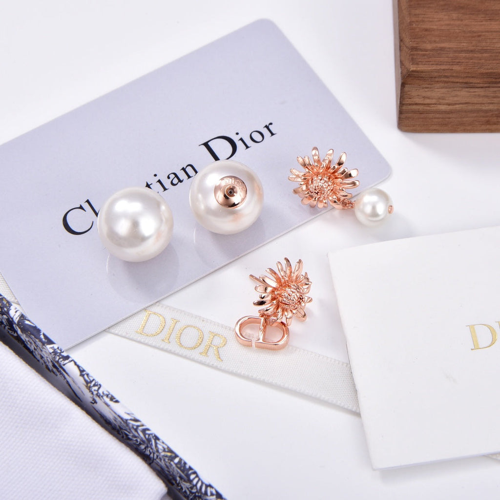 Dior Tribales 18K Gold Earrings