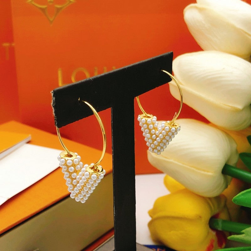 Louis Vuitton Essential V Perle Hoop 18K Gold Earrings