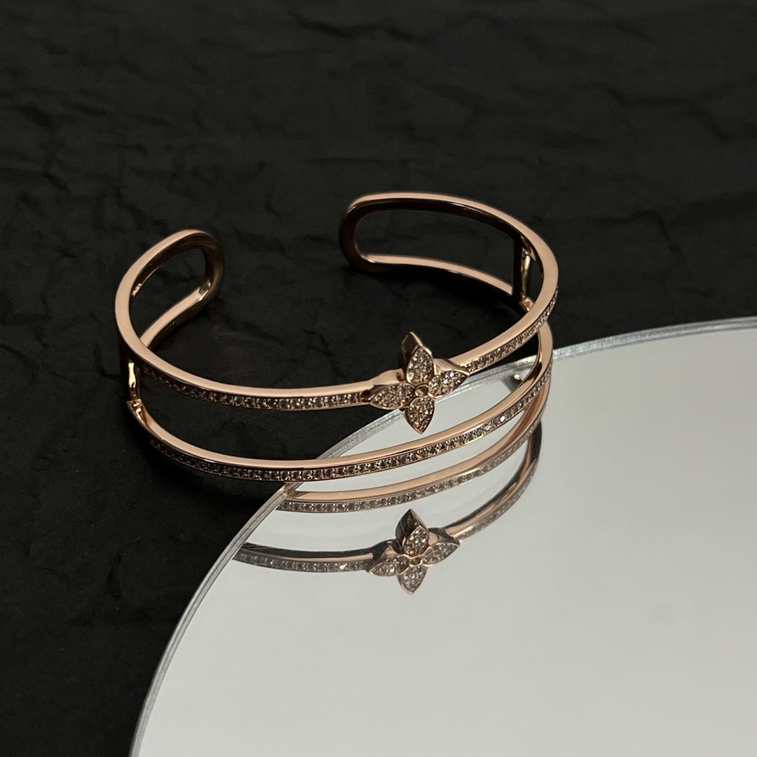 Louis Vuitton Idylle Blossom Two-Row 18K Gold Bracelet