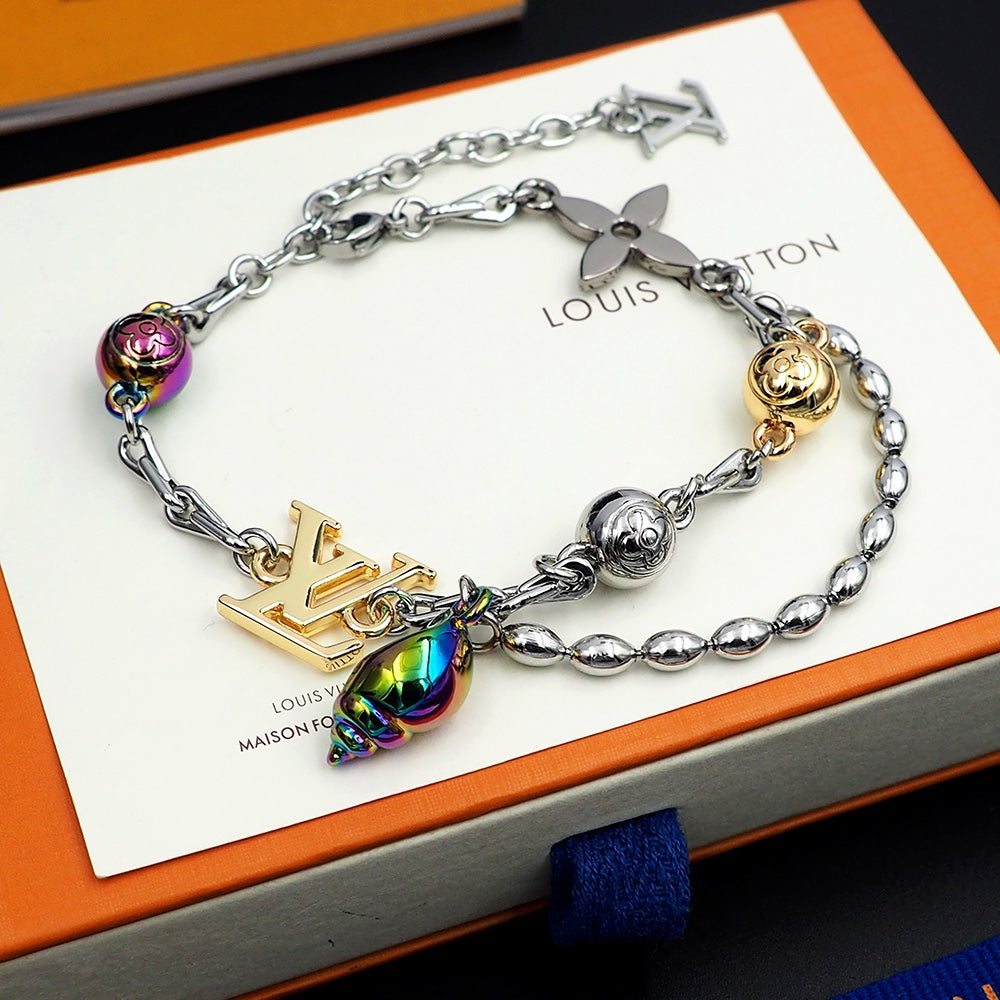 Louis Vuitton Shell 18K Gold Bracelet