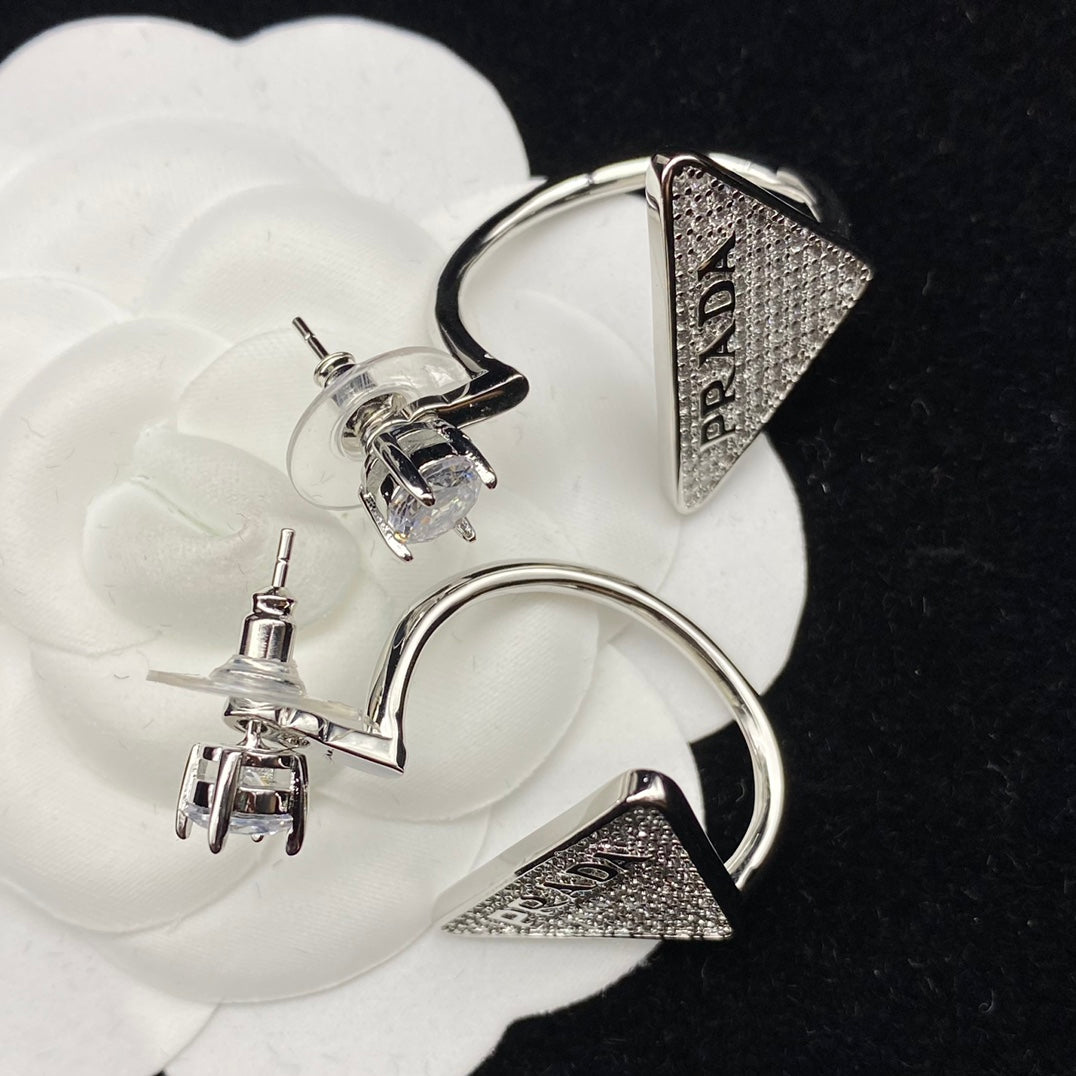 Diamond 18K Gold Earrings