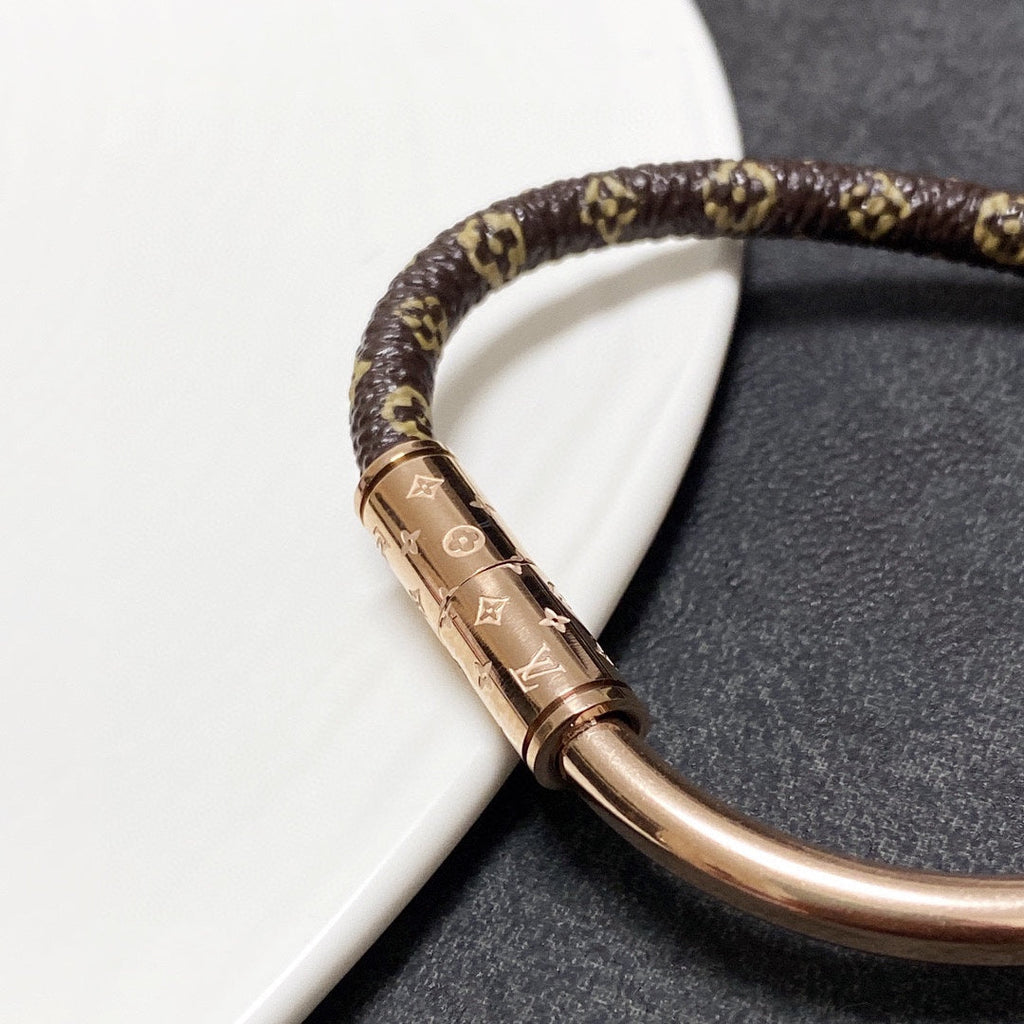 Louis Vuitton Dice 18K Gold Bracelet