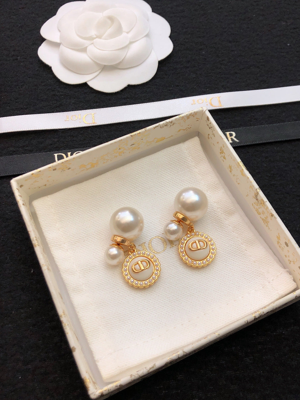 Dior Pearls 18K Gold Earrings