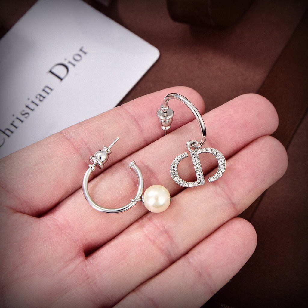 Dior Petit Pearl 18K Gold Earrings
