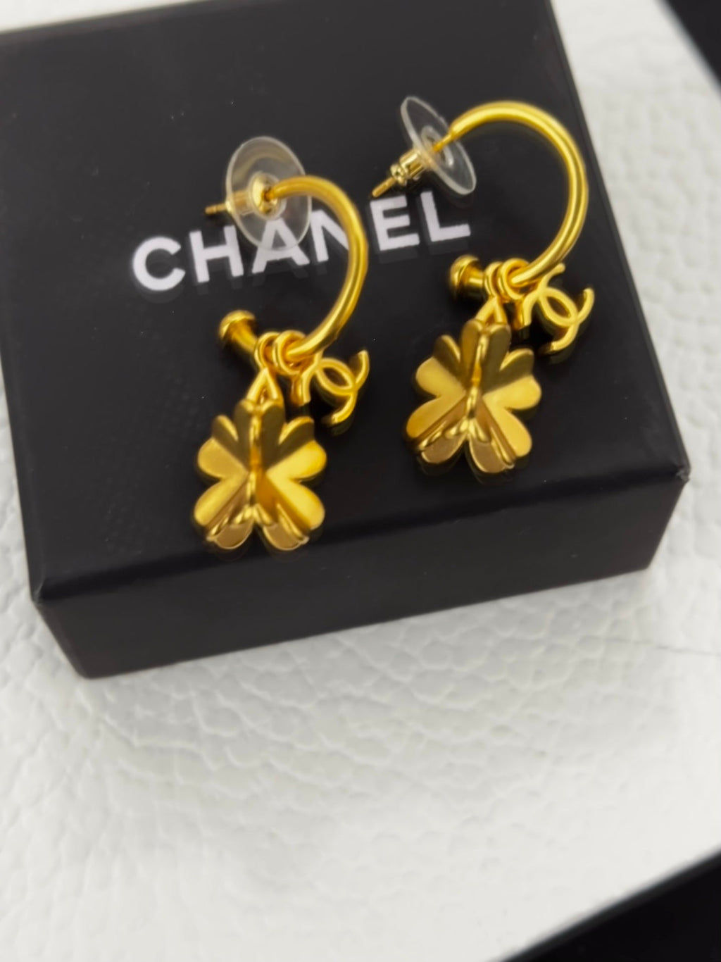 Chanel Flowers 18K Gold Earrings