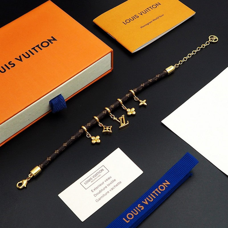 Louis Vuitton Blooming 18K Gold Bracelet