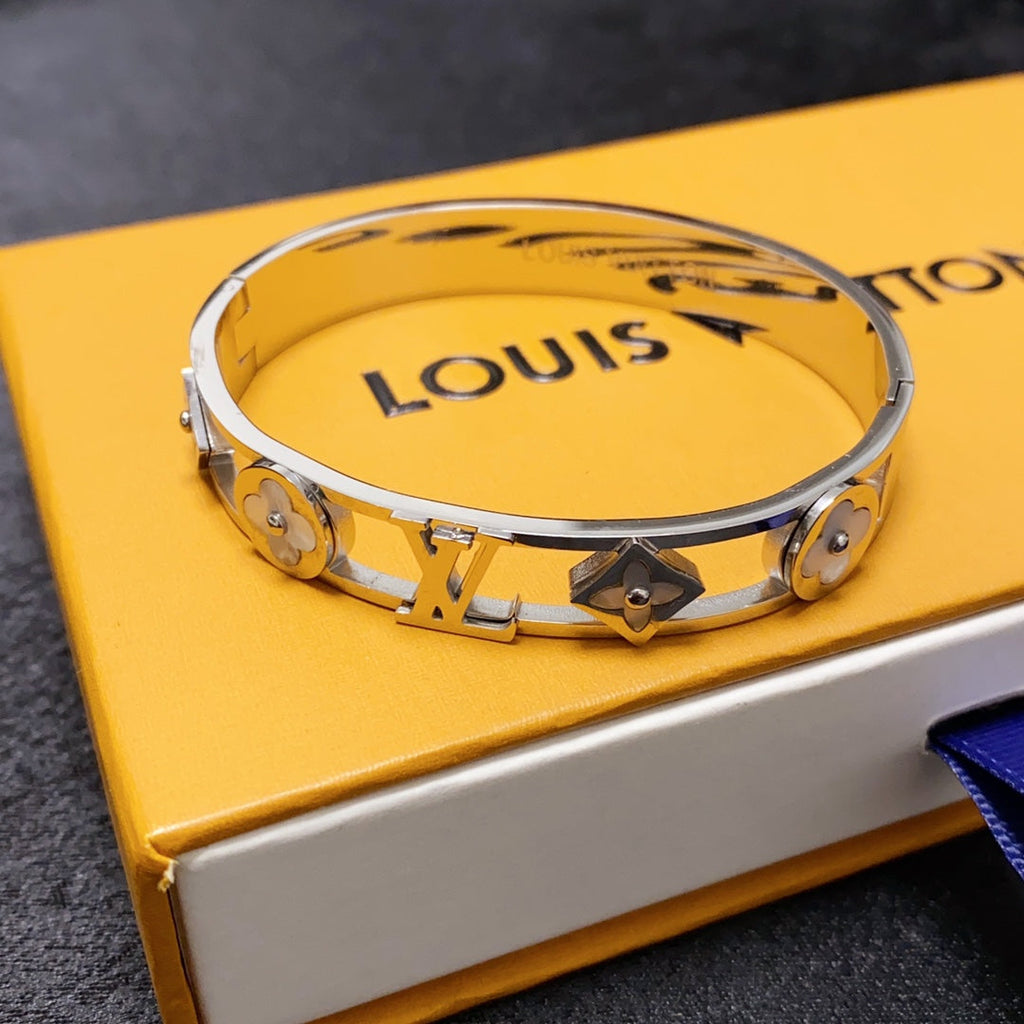 Louis Vuitton Crystal Studded 18K Gold Bracelet