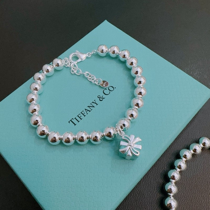 Tiffany Return to Blue Gift Box 18K Gold Bracelet