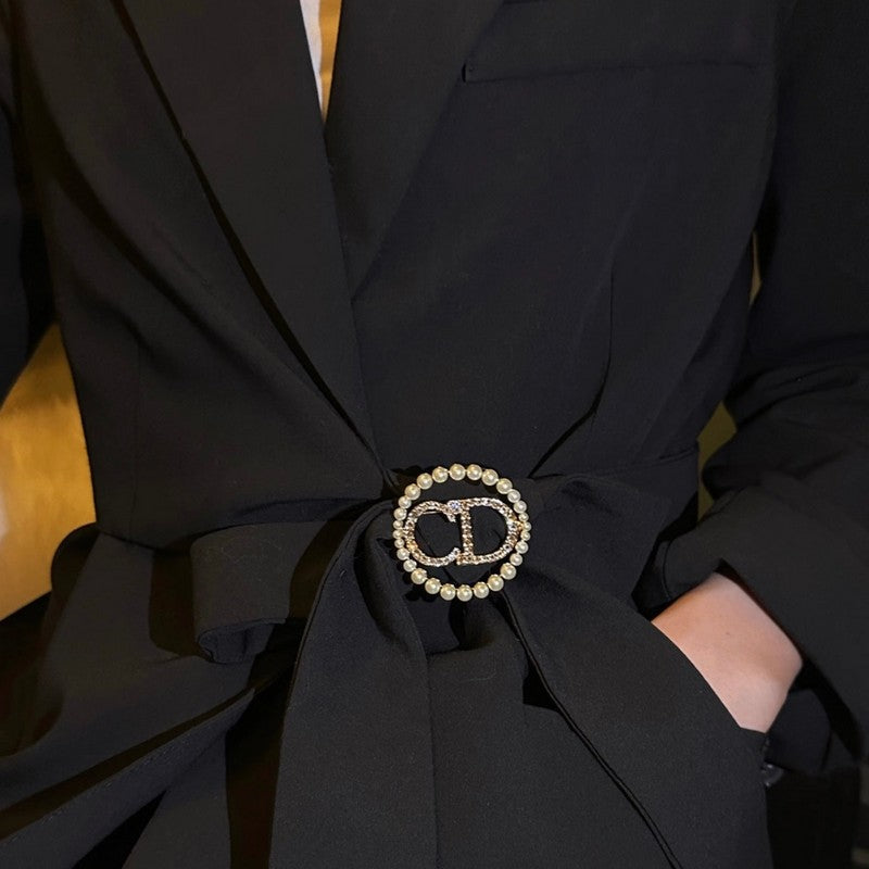 Dior Pearls 18K Gold Brooch
