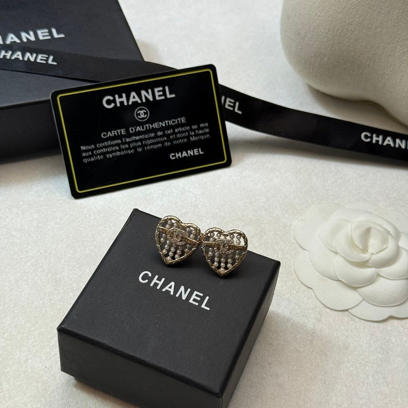 Chanel Pearl Heart 18K Gold Earrings