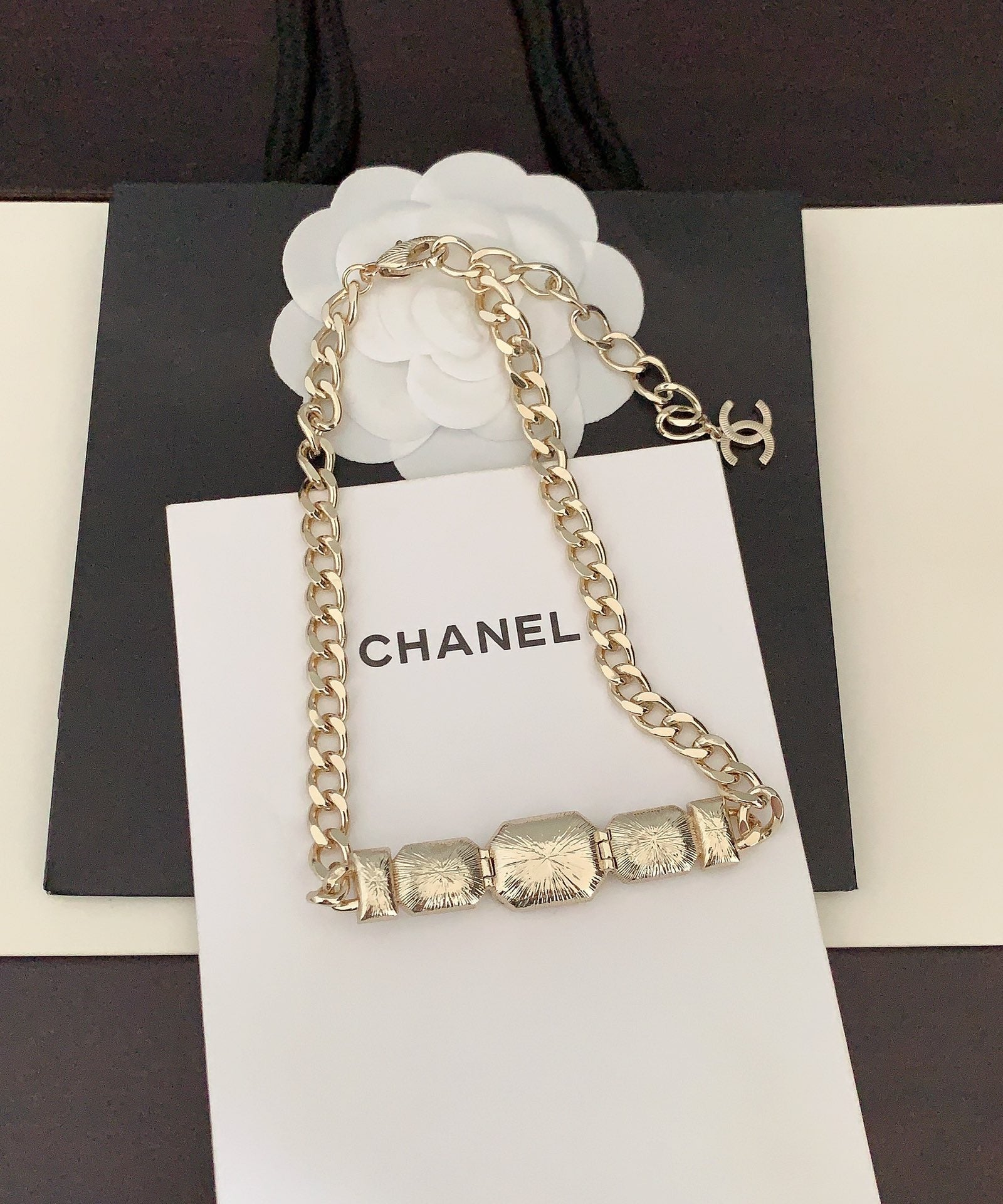 Chanel Pearls Crystals Vintage 18K Gold Necklace
