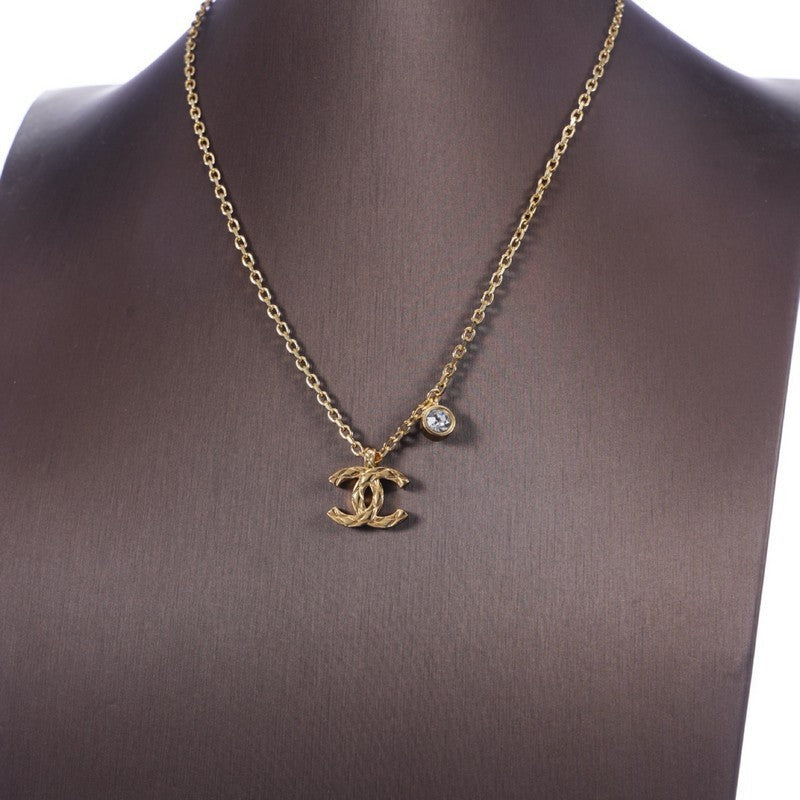 Chanel Diamond Gold 18K Gold Necklace