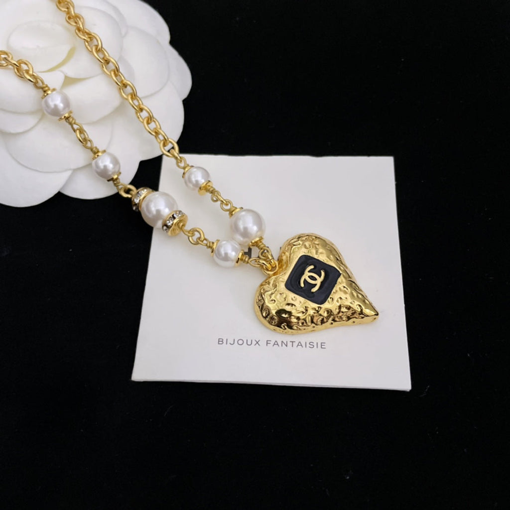 Chanel Pearls Chain 18K Gold Necklace