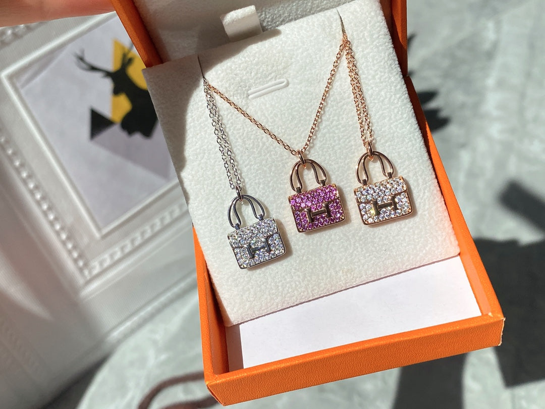 Amulettes Constance Pink Diamonds Pendant 18K Gold Necklace