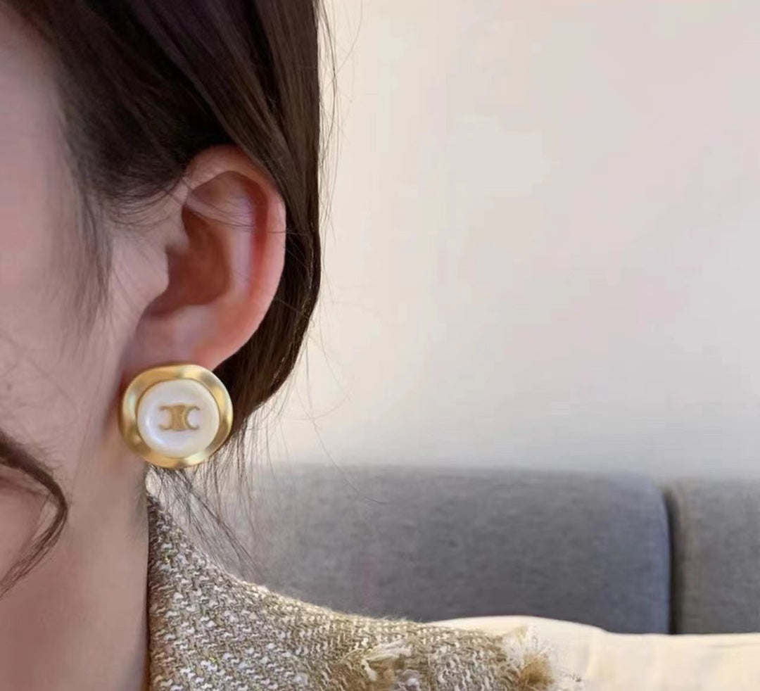 Celine Pearl 18K Gold Earrings