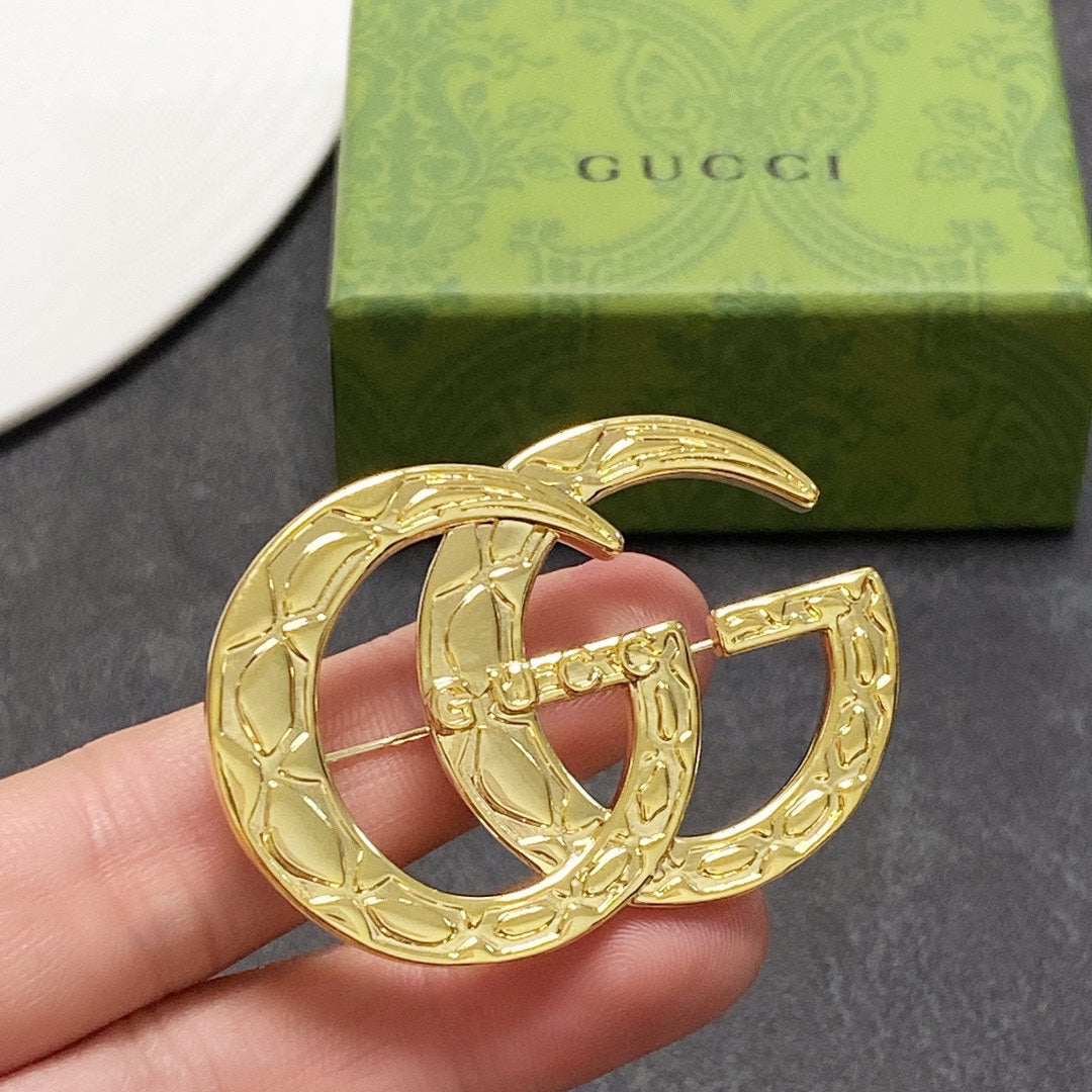 Gucci Double 18K Gold Brooch