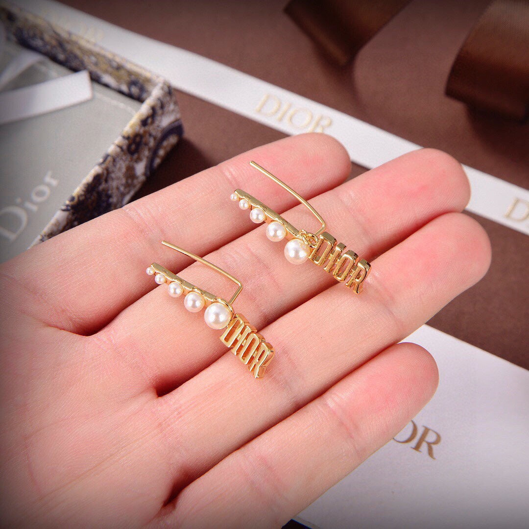 Dior Revolution Resin Pearls 18K Gold Earrings
