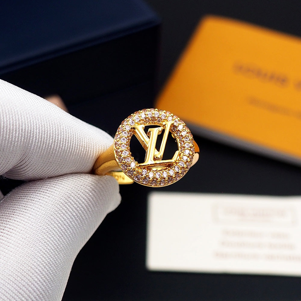 Louis Vuitton Louise Tresor 18K Gold Ring