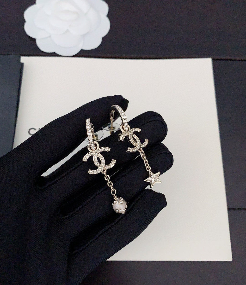 Chanel Pearl Long Pendant 18K Gold Earrings