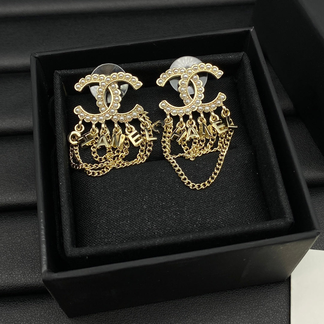 Chanel Pearl Chain Link 18K Gold Earrings