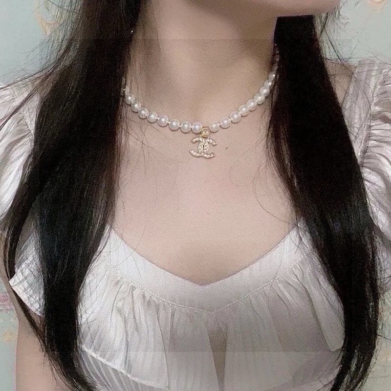 Chanel Pearl Chain Diamond 18K Gold Necklace