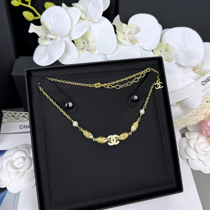 Chanel 26C Crystal Gold 18K Gold Necklace