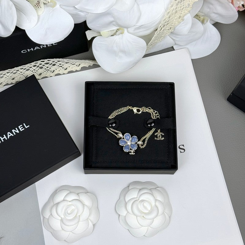 Chanel 26C Blue Flower Diamond 18K Gold Bracelet
