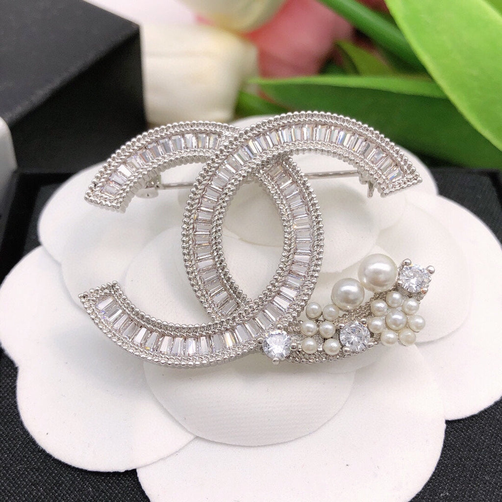 Chanel Star Crystals 18K Gold Brooch