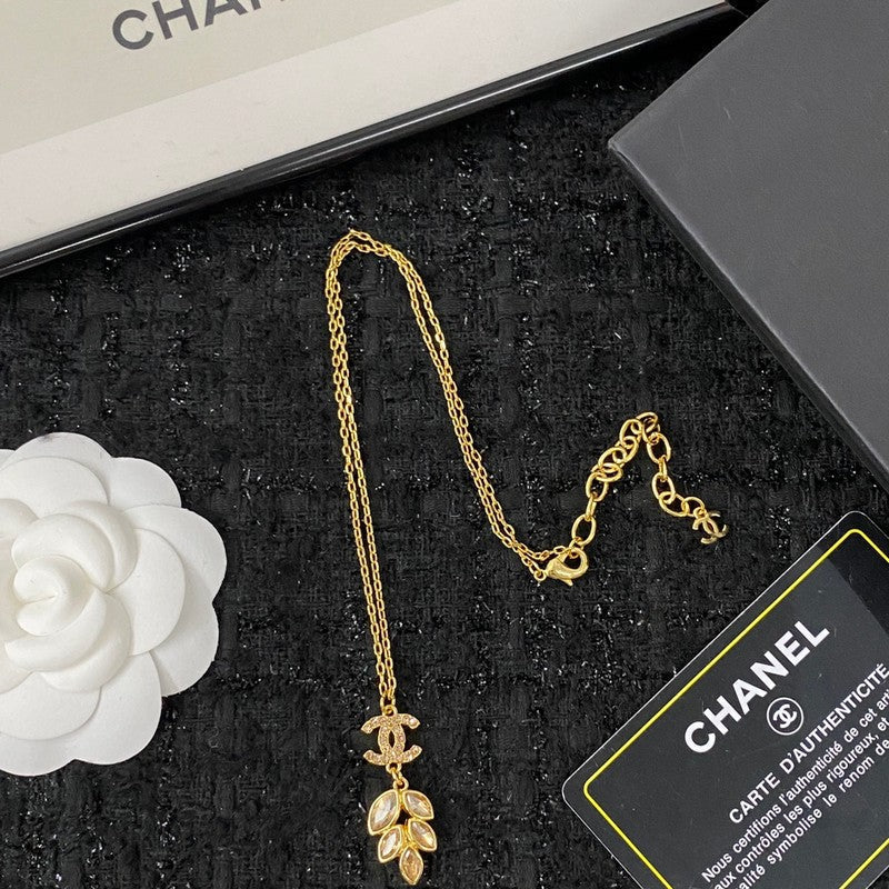 Chanel Flower Crystal 18K Gold Necklace
