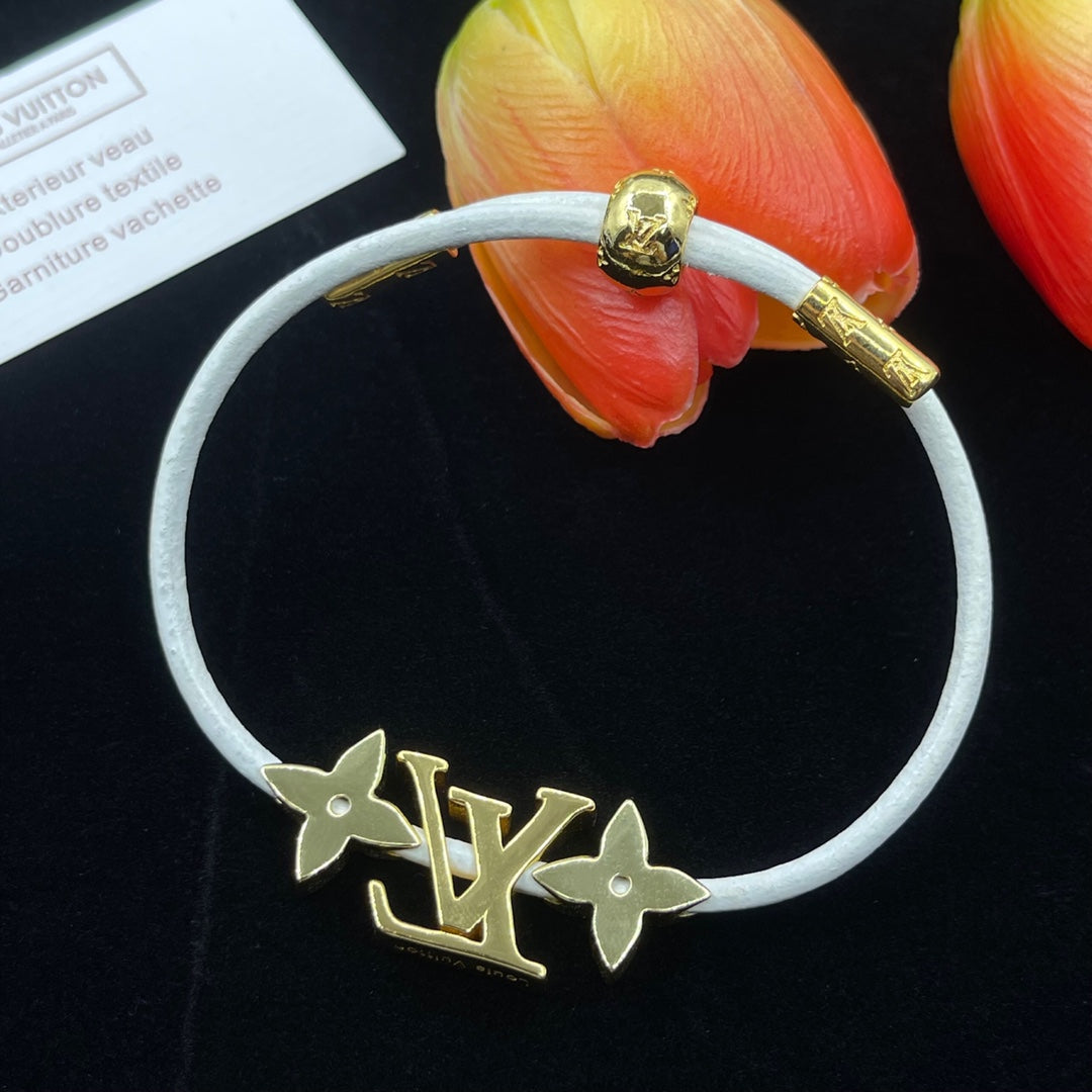 Louis Vuitton Star Pink 18K Gold Bracelet