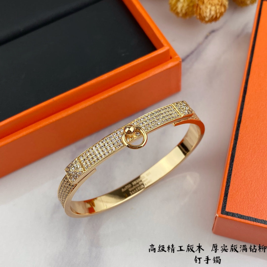 Hermes Collier De Chien Diamond 18K Gold Bracelet