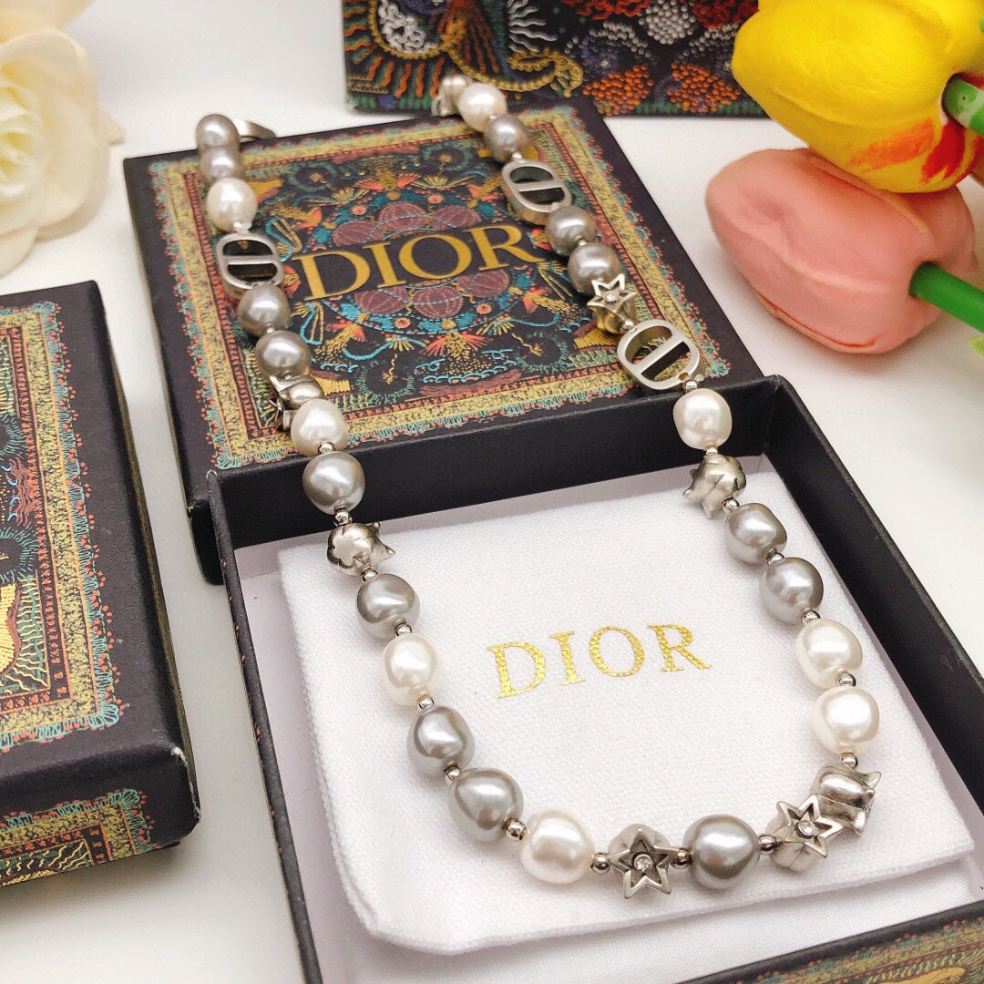 Dior Pearls And Stars 18K Gold Necklace