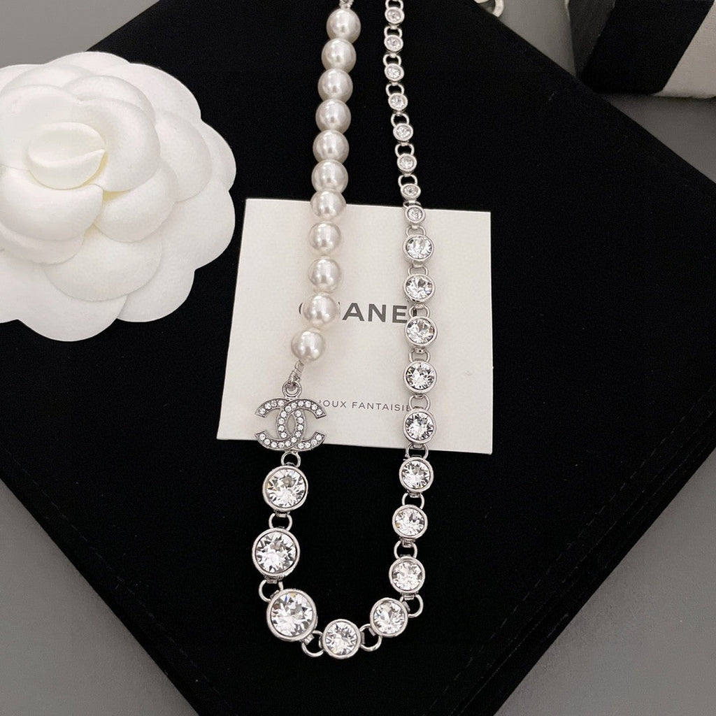 Chanel Pearls Crystals 18K Gold Necklace