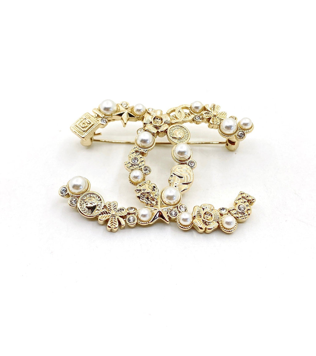 Chanel Pearls 18K Gold Brooch
